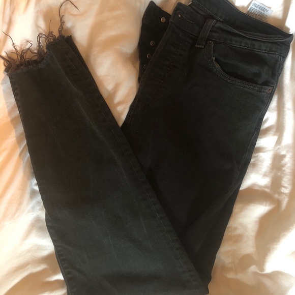 black levi high waisted jeans
